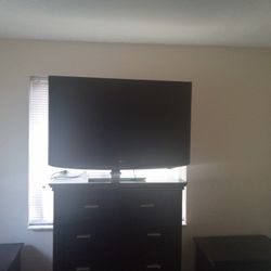 TV With Dresser Set