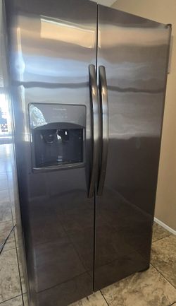 Frigidaire Refrigerator