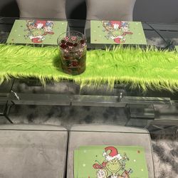 Dining Room Table And Chairs 