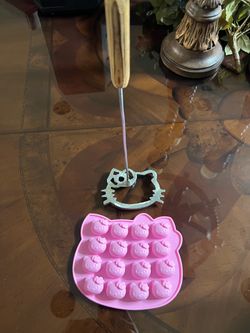 Molde para buñuelos Hello Kitty y chocolate