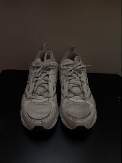 New Balance 408 Men’s 7.5, Women’s 9