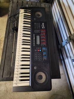 Rock Jam Electric Piano Number of keys 61 come with power cord work excellent