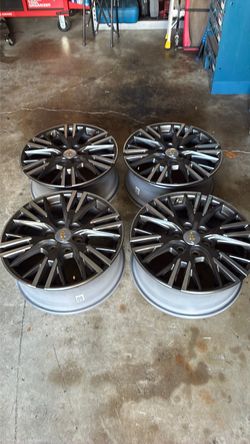 TRAVERSE CHEVY NEW RIMS