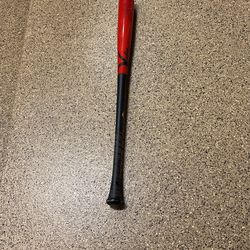 Victus Wood Bat