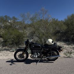 1975 BMW R90/6 / ALL ORIGINAL & Fully Restored Vintage Motorcycle — Daily Use 