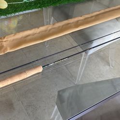 Excellent Fenwick Eagle Graphite fishing rod up for grabs. This rod is 7'6" long and weighs 2 5/8 oz for SIX Weight Line