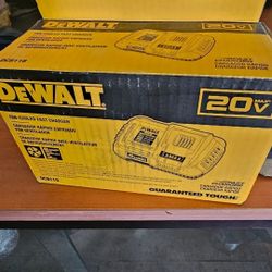 Dewalt Fast Charger 