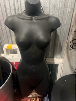 Black and white mannequin