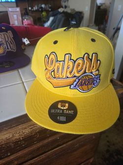 snapback hat