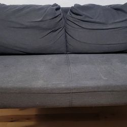 Uses Couch 🛋 For Cheap