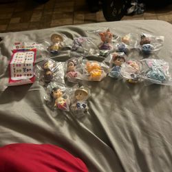 Figurines