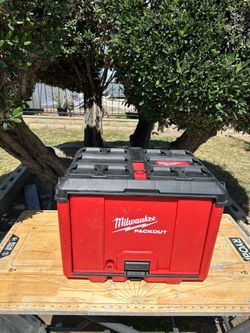 Milwaukee Packout cabinet