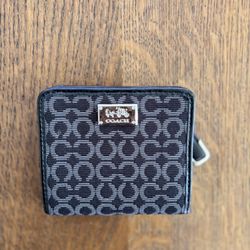 Coach Small Wallet 