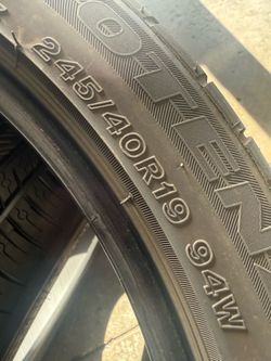245/40/19 Bridgestone RunFlat (1 Only) LIKE NEW $80.00