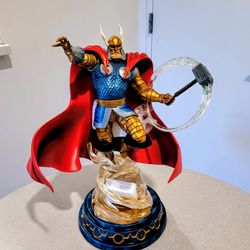 THOR #499  Marvel Milestones Armored Thor Statue LIMITED EDITION 
(CRACKED) 