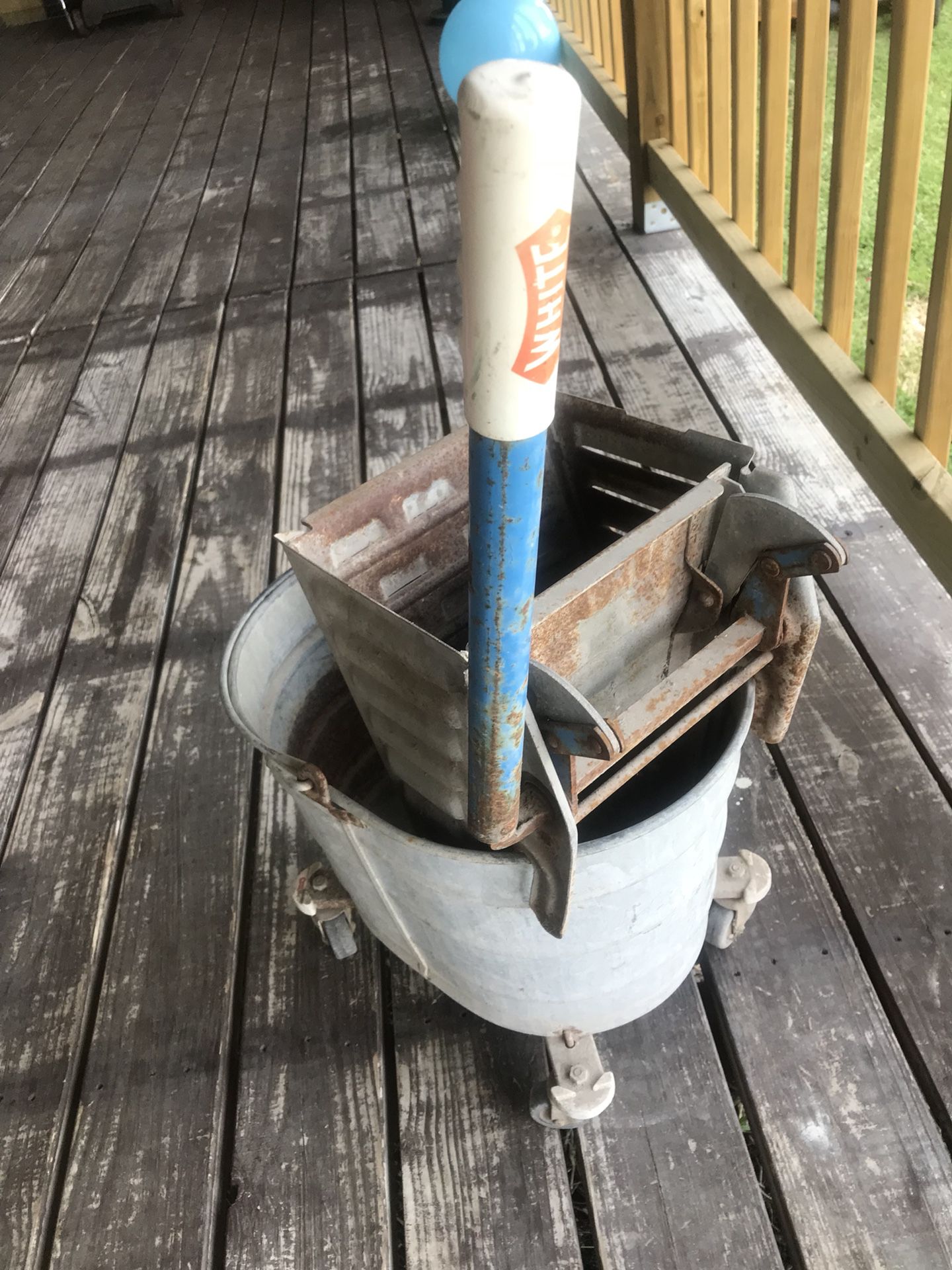 Vintage White Mop Wringer Co. Galvanized Mopping Bucket - antiques - by  owner - collectibles sale - craigslist