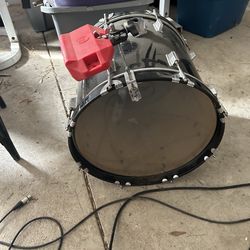 A tom and small kick drum