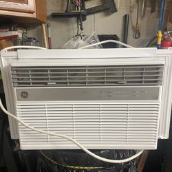 GE WiFi 8000 BTU Air Conditioner 
