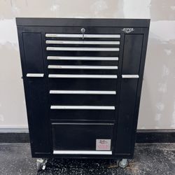 5’ Rolling Tool Chest With Tools 