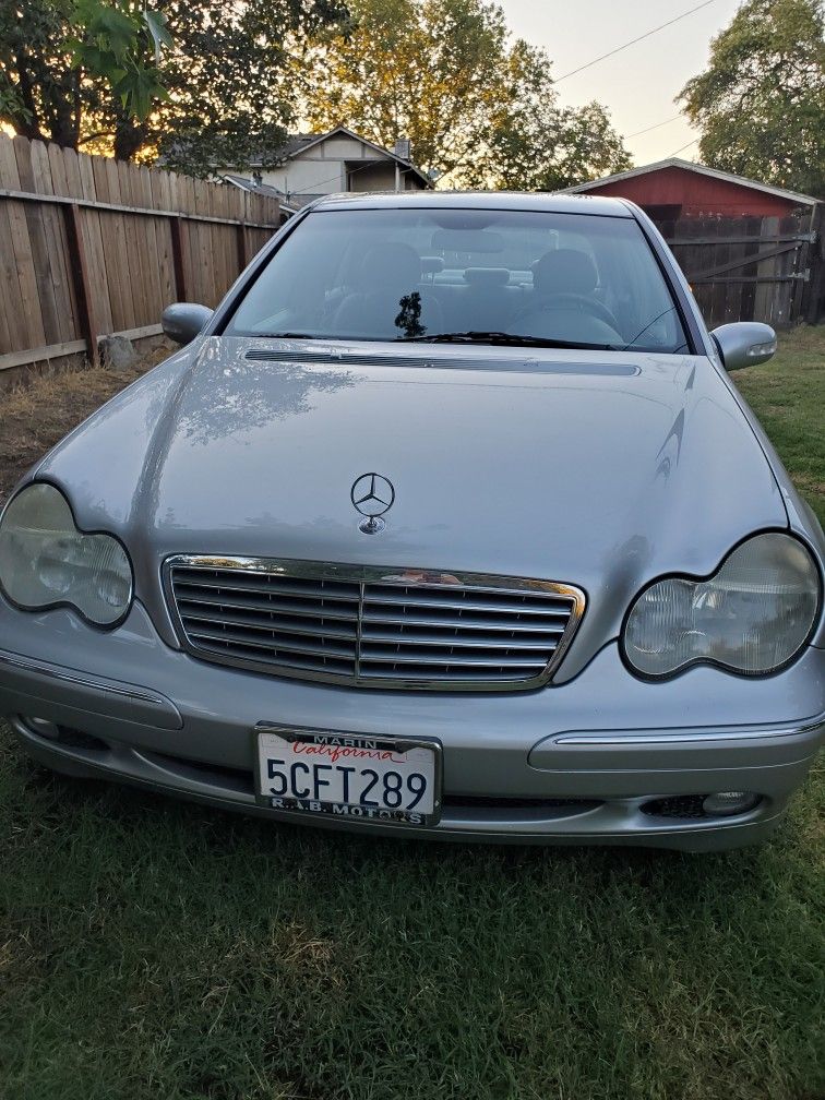 2003 Mercedes-Benz C-Class