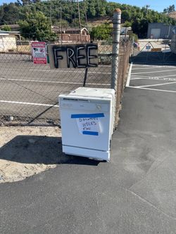 Free dishwasher works