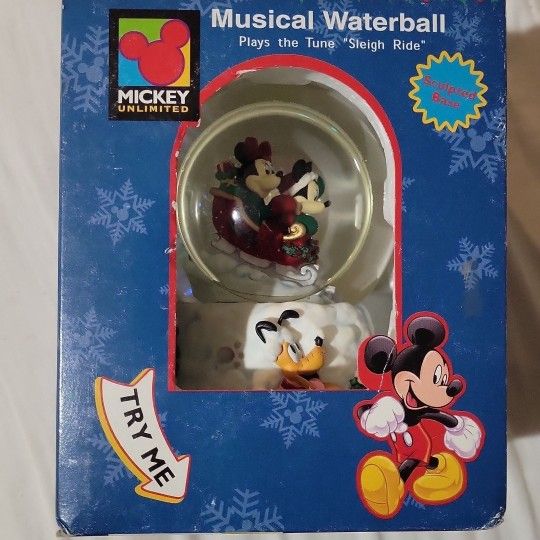 Mickey Mouse SNOW GLOBE