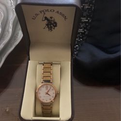 Polo Wrist Watch Gold & Silver I’m