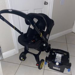 Doona Stroller With Base 