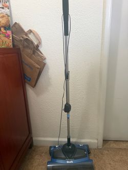 Shark Electric Vacuum