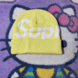 Supreme Big Logo Beanie 