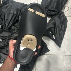 Yeezy Slides YS 01 2025
