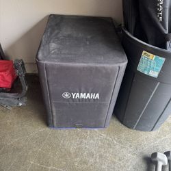 Yamaha DXS15 Sub 
