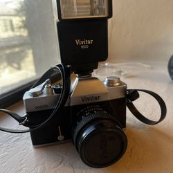 Vivitar 220/SL Film Camera