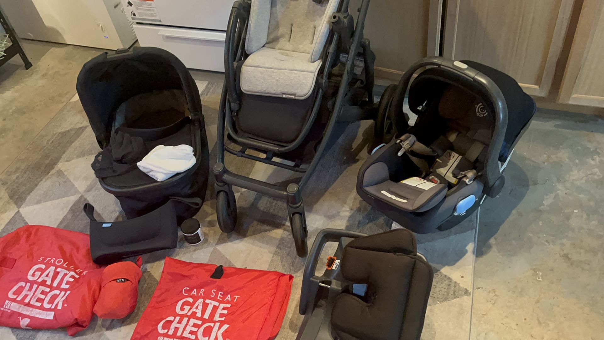 Uppababy Stroller,Car Seat And Bassinet