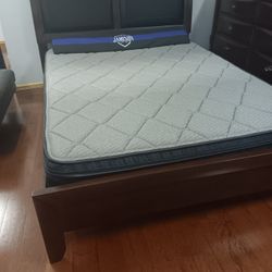 *Holiday Flash Sale!!!*---Sophisticated Emily Merlot Bed/Dresser Sets---From $399!!!---Delivery/$10 Down Financing😎