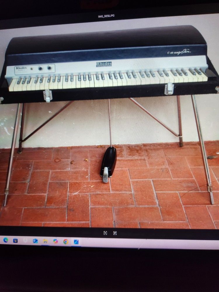 Piano Fender Rhodes 73 Key 1978