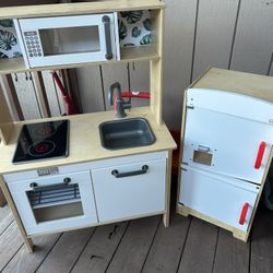 Kids IKEA Kitchen And Fridge