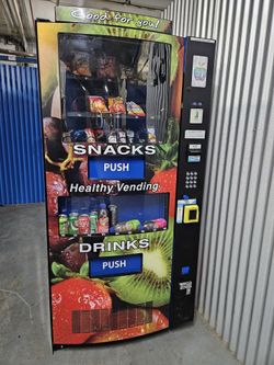 Combo vending machine