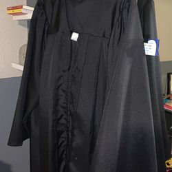 GRADUATION GOWN $7