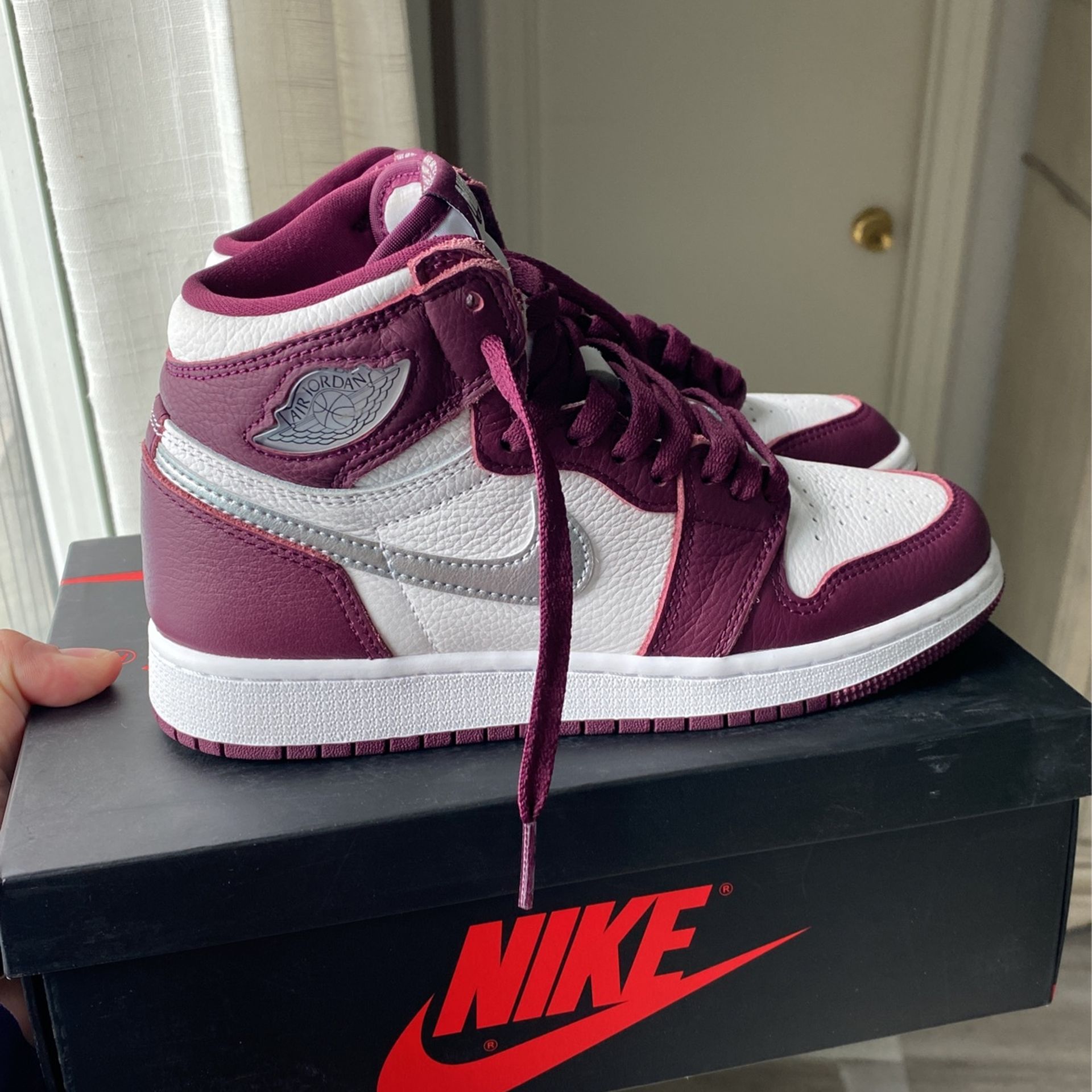 Jordan 1 Bordeaux