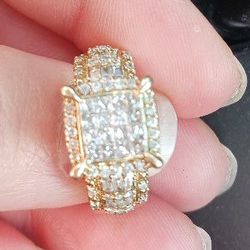 10kt gold Diamond Ring 