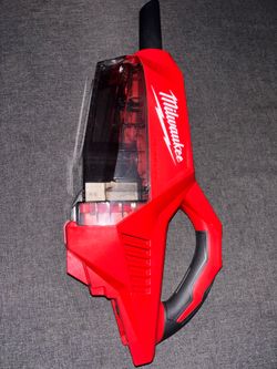 Milwaukee M18 handheld vacuum