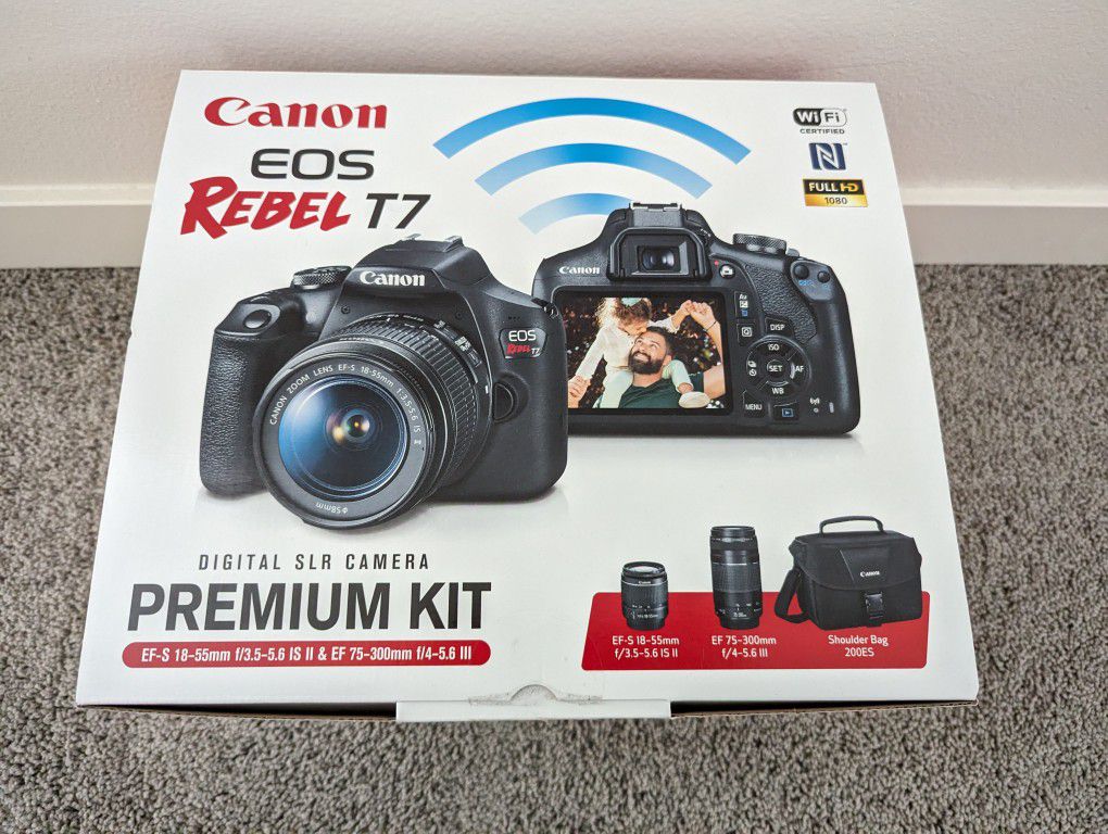 Canon EOS Rebel T7 Kit