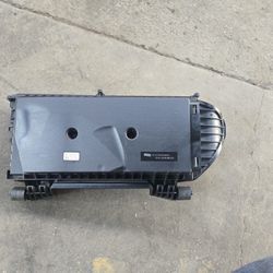 2013 2016 Mercedes Benz E350 Air Cleaner Box
