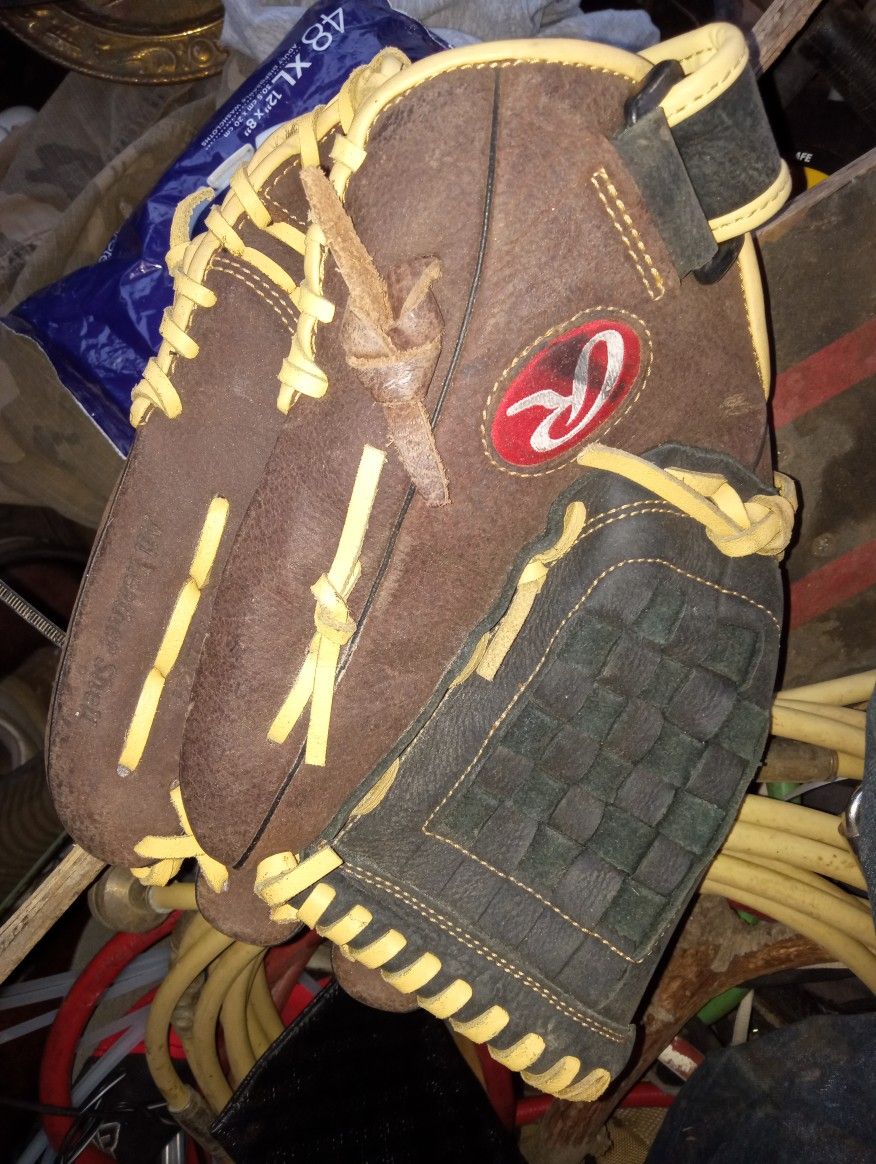 Baseball Glove 