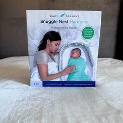 NEW Baby delight, snuggle nest harmony
