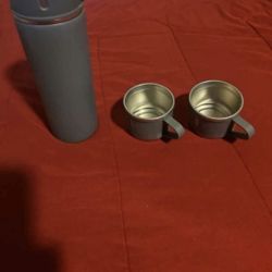 stainless steel vacuum flask set.