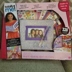 Totally Me Deluxe Scrapbook Kit