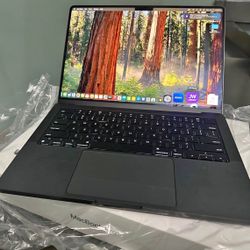 Apple MacBook Pro 14 - M4 chip 16GB Memory - 512GB and Apple Magic Mouse