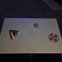 HP COMPUTER 15